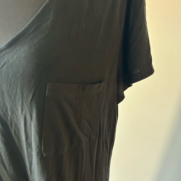 Black V-Neck Short Sleeve Nightgown - Picture 2 of 4